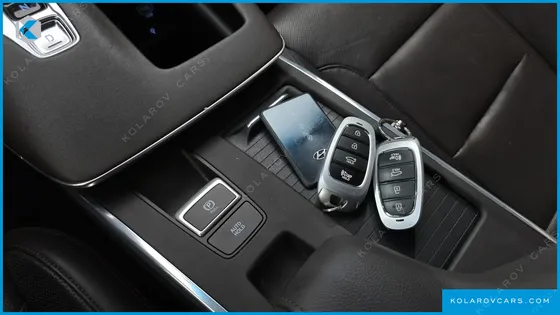 HYUNDAI GRANDEUR 3.0 LPI RENT CAR