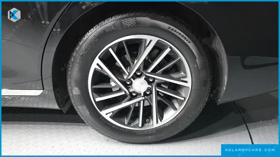 HYUNDAI GRANDEUR 3.0 LPI RENT CAR
