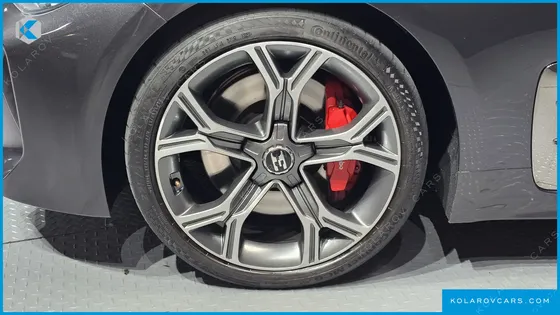 KIA STINGER 3.3 TURBO 2WD