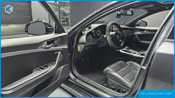 KIA STINGER 3.3 TURBO 2WD