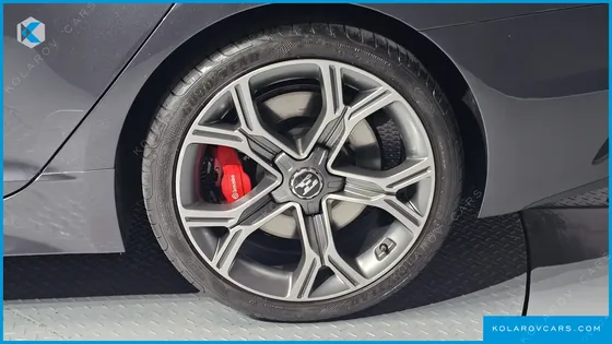 KIA STINGER 3.3 TURBO 2WD