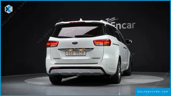 KIA CARNIVAL 7-SEATER LIMOUSINE