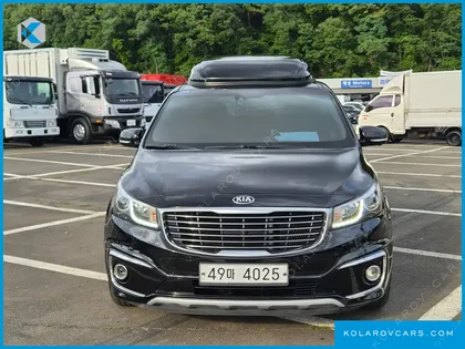 KIA CARNIVAL 9-SEATER NOBLESSE
