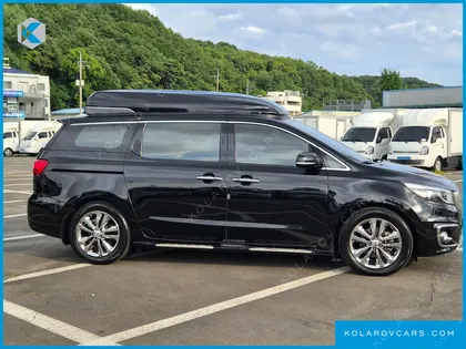 KIA CARNIVAL 9-SEATER NOBLESSE