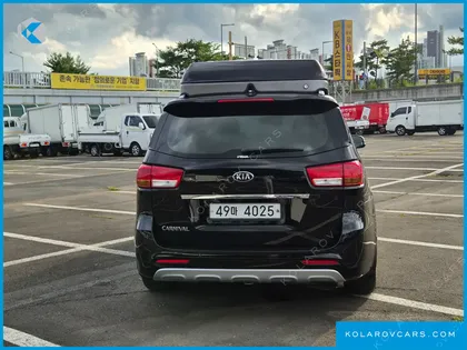 KIA CARNIVAL 9-SEATER NOBLESSE