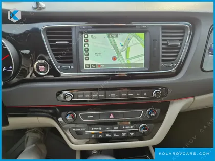 KIA CARNIVAL 9-SEATER NOBLESSE