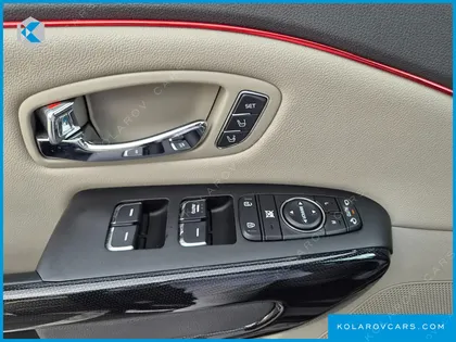 KIA CARNIVAL 9-SEATER NOBLESSE