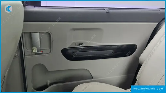 KIA CARNIVAL 9-SEATER NOBLESSE