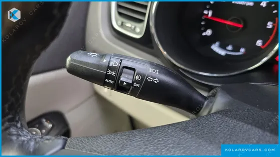 KIA CARNIVAL 9-SEATER NOBLESSE