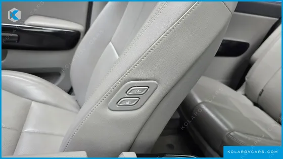 KIA CARNIVAL 9-SEATER NOBLESSE