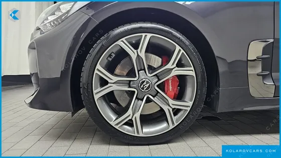 KIA STINGER 3.3 TURBO AWD