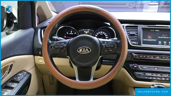 KIA CARNIVAL 9-SEATER NOBLESSE