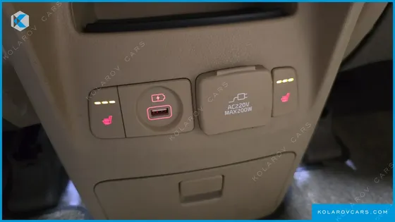 KIA CARNIVAL 9-SEATER NOBLESSE
