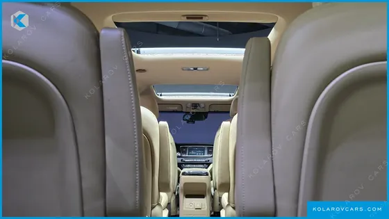 KIA CARNIVAL 9-SEATER NOBLESSE