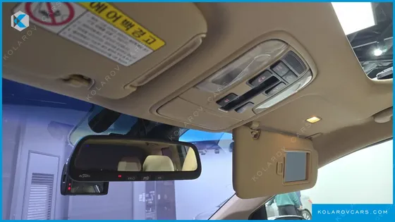 KIA CARNIVAL 9-SEATER NOBLESSE