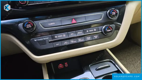 KIA CARNIVAL 9-SEATER NOBLESSE