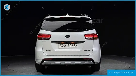 KIA CARNIVAL 7-SEATER LIMOUSINE