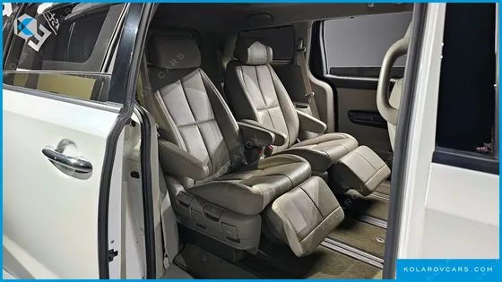 KIA CARNIVAL 7-SEATER LIMOUSINE