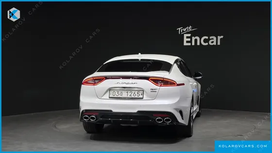 KIA STINGER 3.3 TURBO AWD