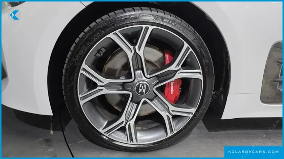 KIA STINGER 3.3 TURBO AWD