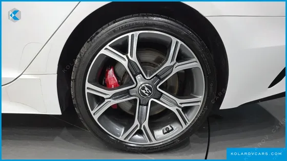 KIA STINGER 3.3 TURBO AWD