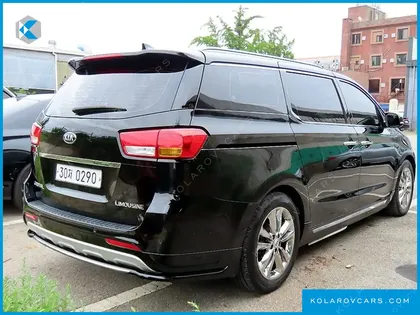 KIA CARNIVAL 7-SEATER LIMOUSINE
