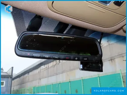 KIA CARNIVAL 7-SEATER LIMOUSINE