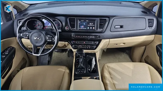 KIA CARNIVAL 9-SEATER LUXURY
