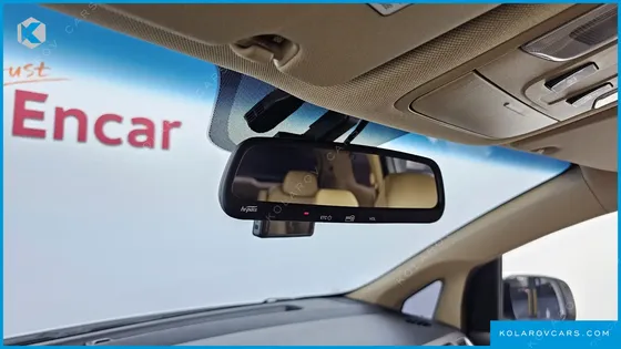 KIA CARNIVAL 9-SEATER LUXURY