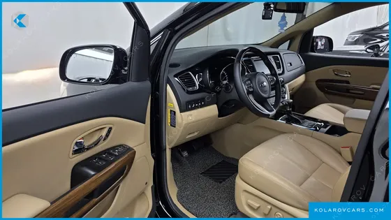 KIA CARNIVAL GASOLINE 9-SEATER HI-LIMOUSINE