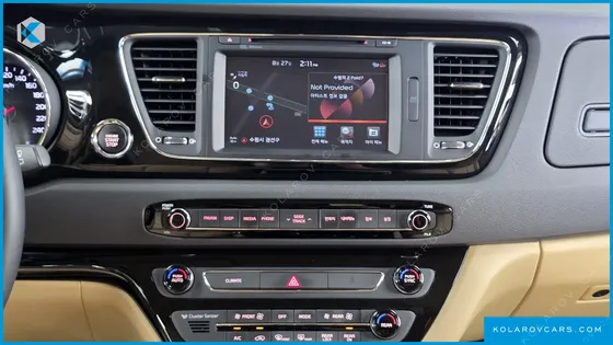 KIA CARNIVAL GASOLINE 9-SEATER HI-LIMOUSINE