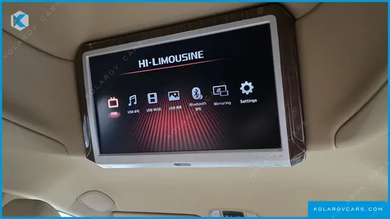 KIA CARNIVAL GASOLINE 9-SEATER HI-LIMOUSINE