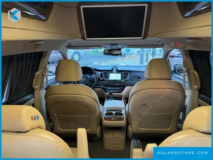 KIA CARNIVAL GASOLINE 9-SEATER HI-LIMOUSINE