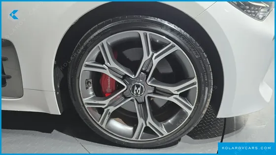 KIA STINGER 2.0 TURBO 2WD
