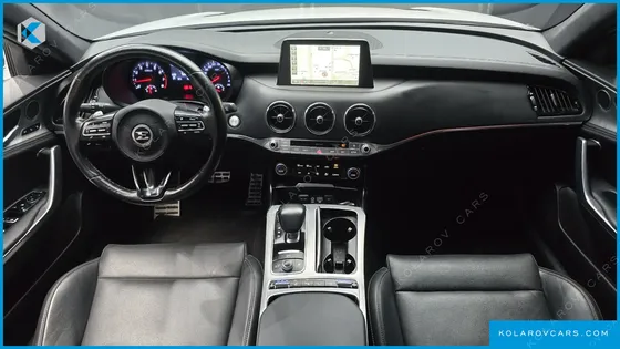 KIA STINGER 2.0 TURBO 2WD