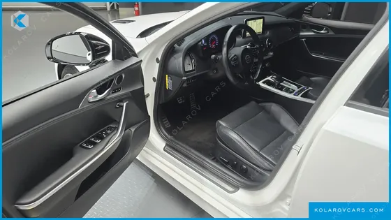 KIA STINGER 2.0 TURBO 2WD