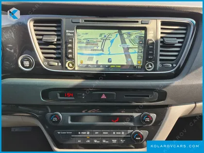 KIA CARNIVAL 9-SEATER PRESTIGE