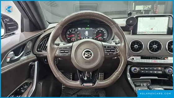 KIA STINGER 3.3 TURBO AWD