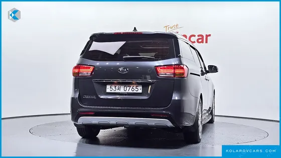 KIA CARNIVAL 9-SEATER NOBLESSE