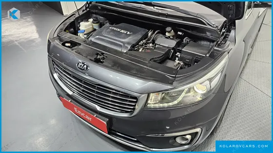 KIA CARNIVAL 9-SEATER NOBLESSE