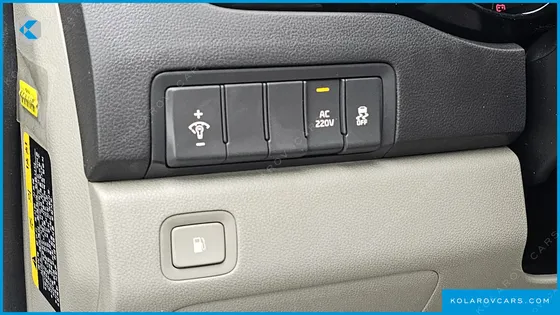 KIA CARNIVAL 9-SEATER NOBLESSE
