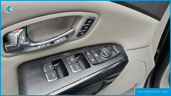 KIA CARNIVAL 9-SEATER NOBLESSE