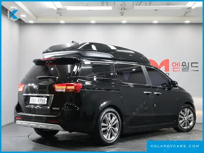 KIA CARNIVAL 9-SEATER HI-LIMOUSINE