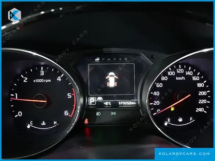 KIA CARNIVAL 9-SEATER HI-LIMOUSINE