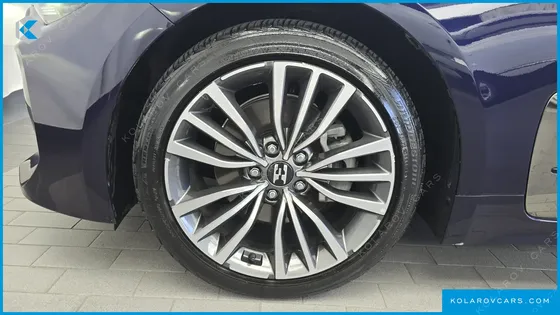 KIA STINGER 2.0 TURBO 2WD