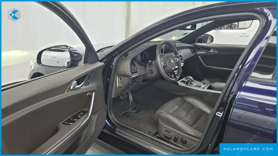 KIA STINGER 2.0 TURBO 2WD