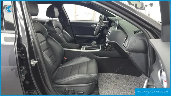 KIA STINGER 3.3 TURBO AWD