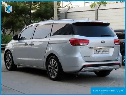 KIA CARNIVAL 9-SEATER LUXURY