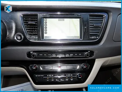 KIA CARNIVAL 9-SEATER LUXURY