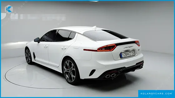 KIA STINGER 2.0 TURBO AWD